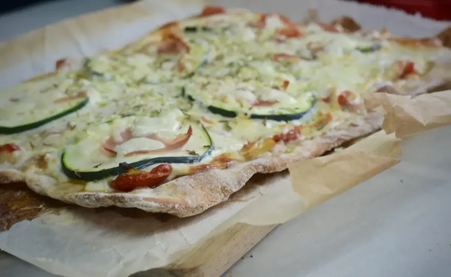Pizza de pan crujiente en 10 minutos y sin complicaciones