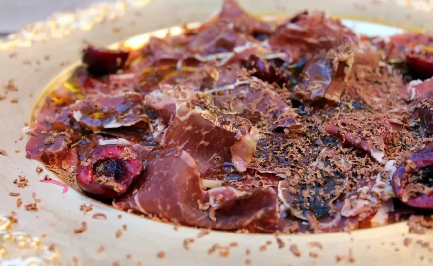 Cecina con aceite - cómo servirla y con qué combinarla