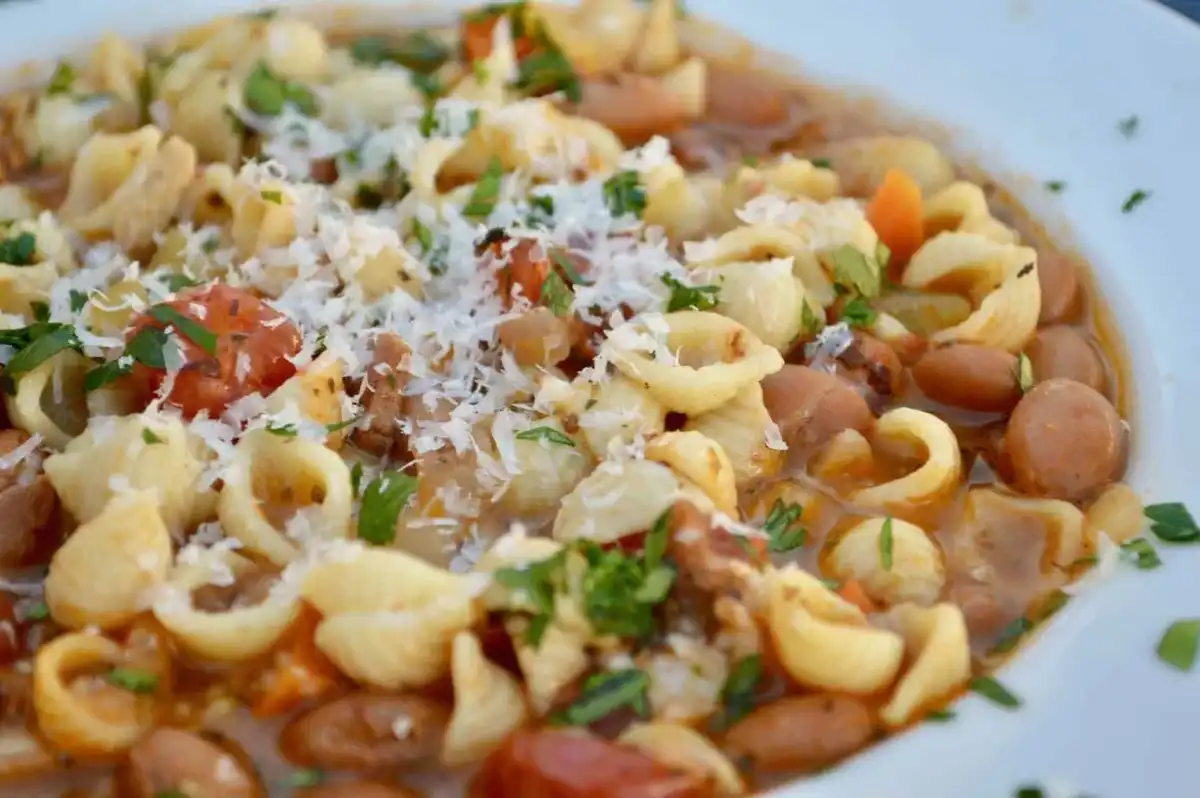 Pasta e fagioli cremosa, la sopa italiana que siempre apetece